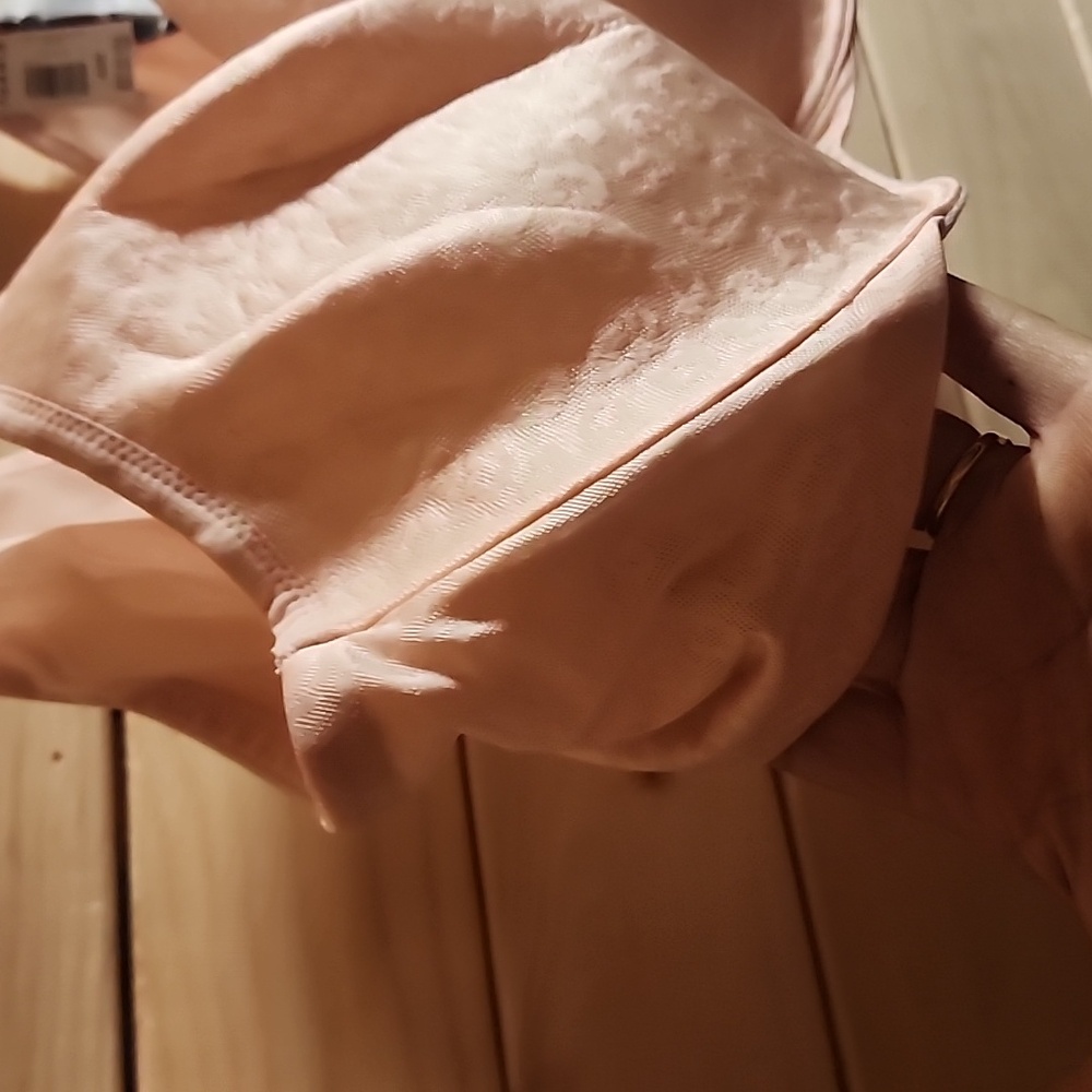 TORRID CURVE T Shirt Bra Lightly Lined Size 42C NWT pink - Picture 3 of 9